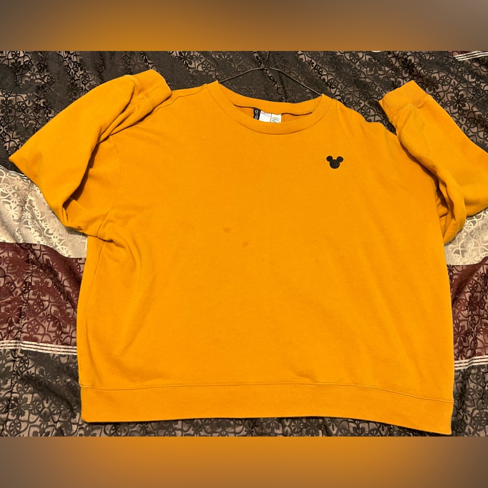 Disney sweater size 2XL!